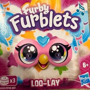 Hasbro Furby Furbies Loo-Lay Interactive Toy
